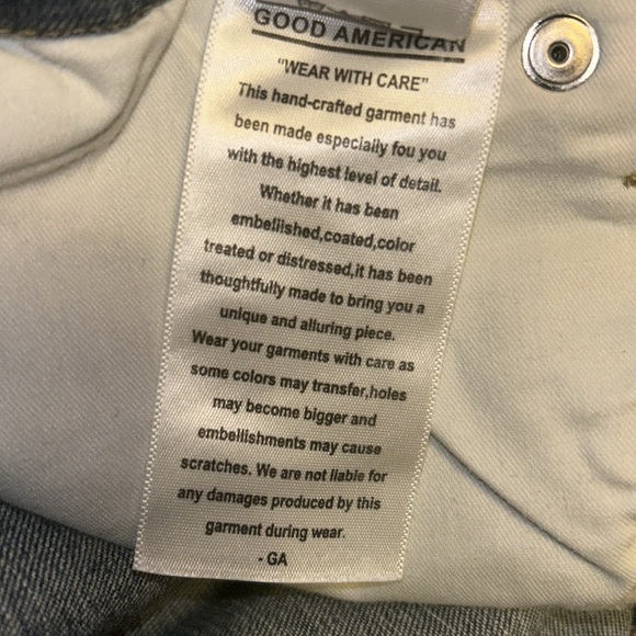 Good American Medium-Wash Jeans - Picture 12 of 12